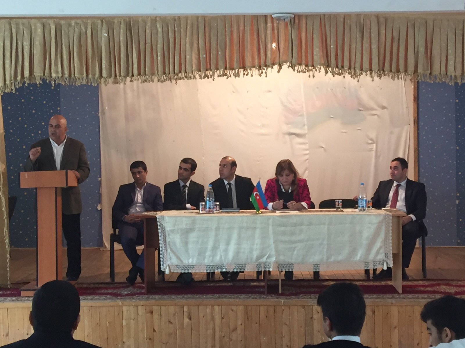 Xətai məktəblilərinə “Diaspor dərsi” keçirilib