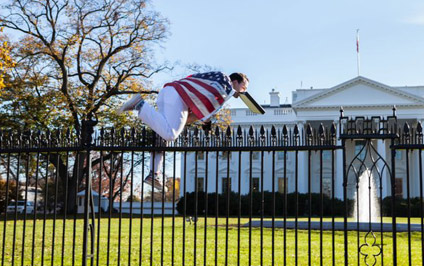 Ağ evdə qorxulu anlar