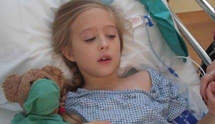 8 yaşında döş xərçəngi oldu