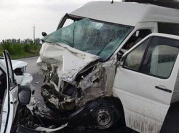 Gəncədə qəza zamanı yaralanan 20 sərnişinin şəxsiyyəti məlum oldu