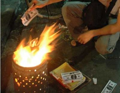 Elektrik üçün tonlarla pulu yandırdılar