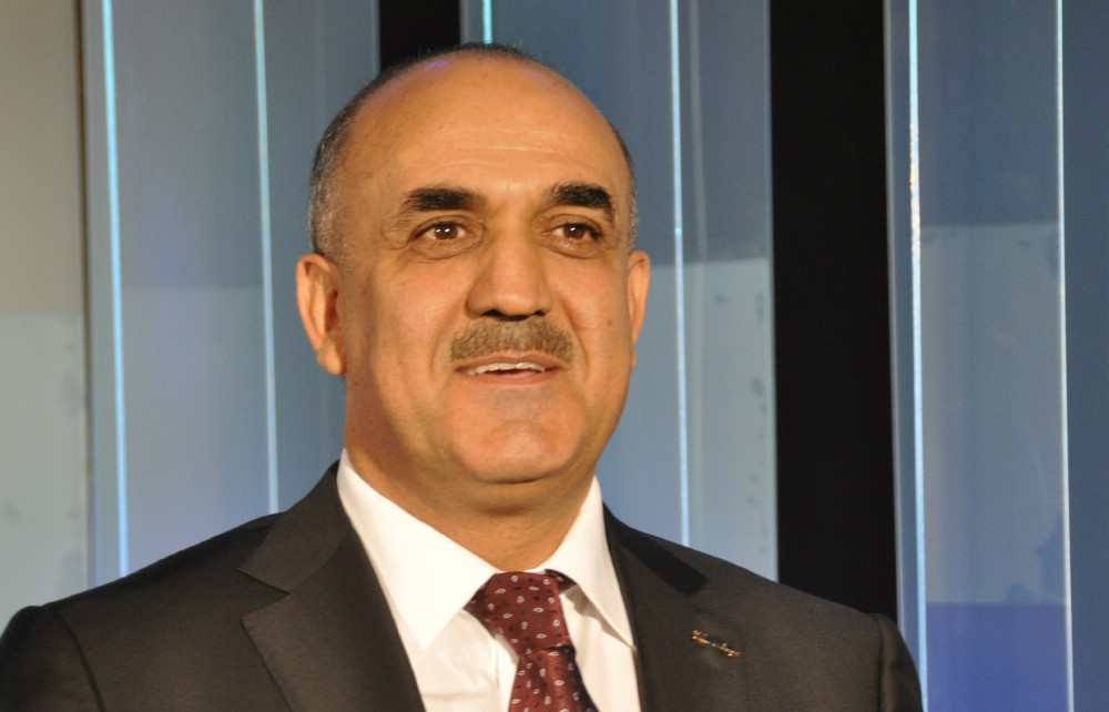 Səlim Müslümovun işçisi rüşvət başında yaxalandı