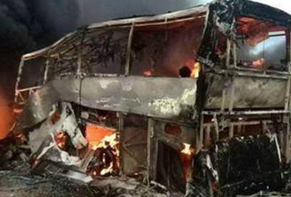 Sərnişin avtobusu qəzaya uğradı: