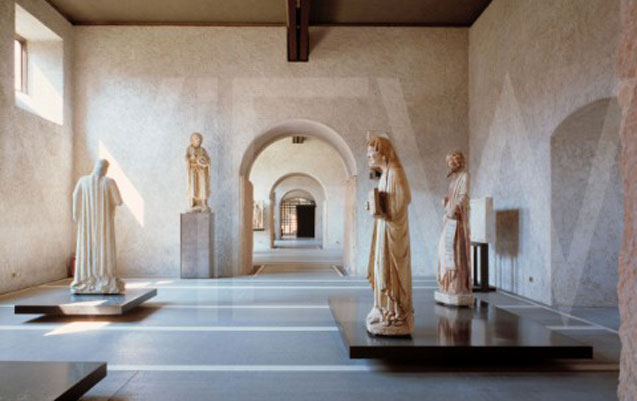 Muzeydən dahi rəssamların əsərləri oğurlandı