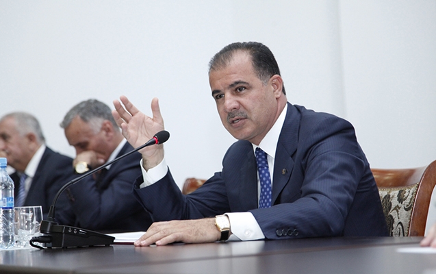 İcra başçısı iki direktora cəza verdi