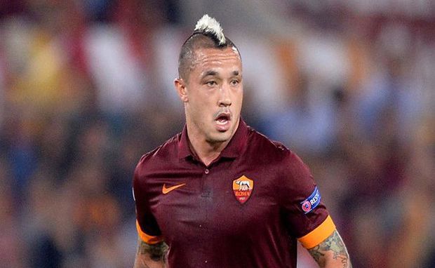 Belçika yığmasının futbolçusunu terrorçu ilə səhv saldılar