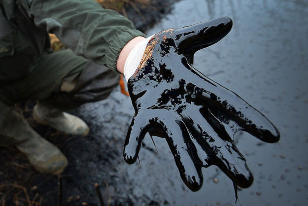 Neftin qiyməti 40 dollardan aşağı düşdü