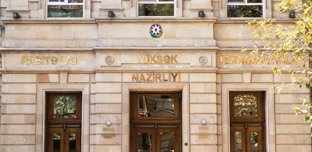 Nazirlikdən internet kəsintisi ilə bağlı açıqlama