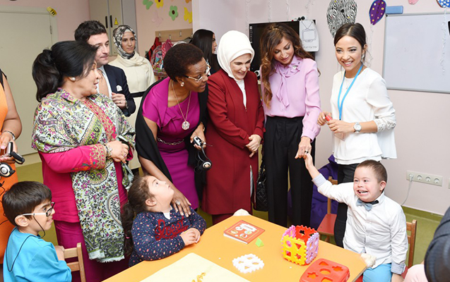 Mehriban Əliyeva Əlillərin Bərpa Mərkəzində