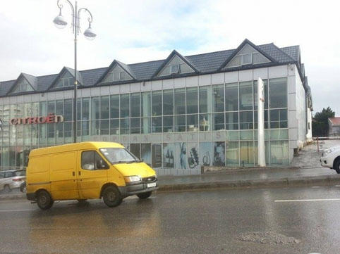 Eldar Mahmudovun avtosalonu bağlandı