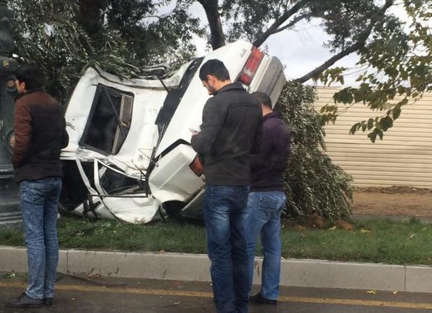 Heydər Əliyev prospektində qəza