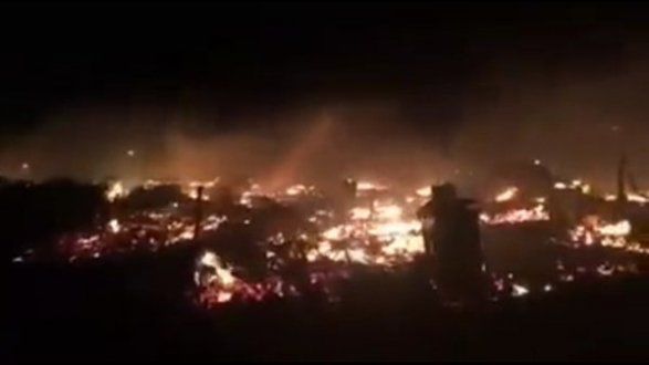 Fransada qaçqınlar üçün düşərgəni yandırdılar