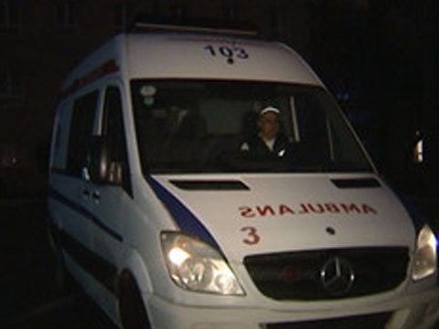 Avtobusla minik avtomobili toqquşdu,