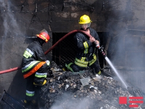 Saatlıda 3 otaqlı evdə yanğın olub