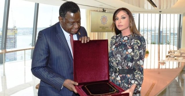 BMT-dən Mehriban Əliyevaya mükafat