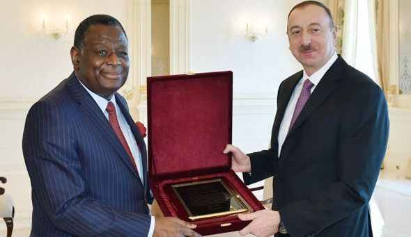 İlham Əliyevə BMT-nin Əhali Fondunun mükafatı təqdim olundu