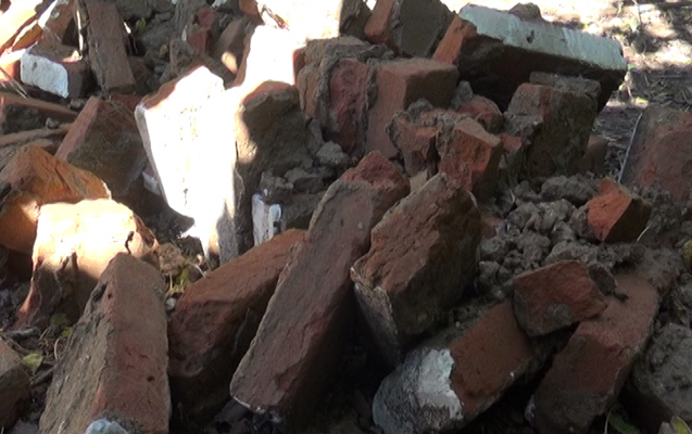 Çoxmənzilli bina uçdu