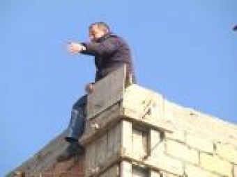 İntihara cəhd edən sahibkar