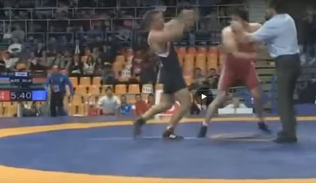 Yumruqlaşan güləşçimiz yarışdan qovuldu