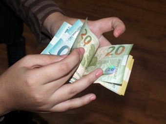 Bakıda kirayə yaşadığı evdə pul “istehsal edirmiş”