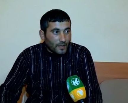 Qonşusunu bıçaqlayan şəxs