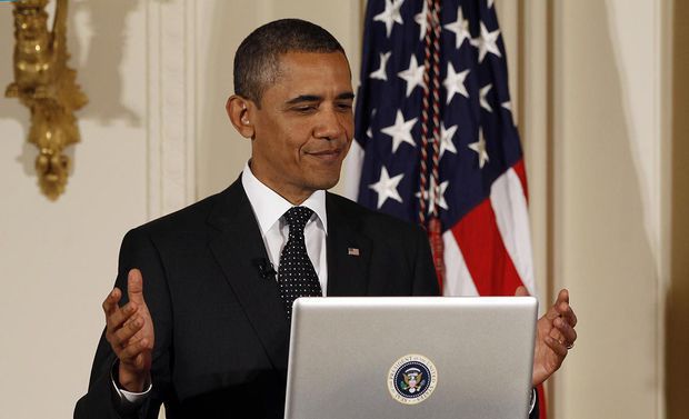 Obama Facebook-da səhifə açdı