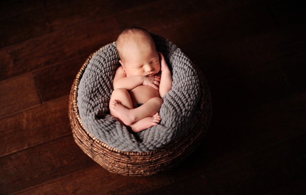 ​Bakıda polis bölməsinin yaxınlığında yeni doğulmuş körpə tapılıb