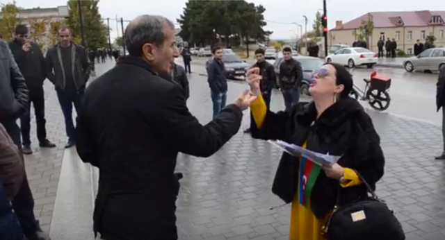 Elza Seyidcahan aksiya keçirdi