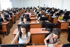 Müəllimlər gələn ili gözləsin