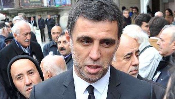 Türkiyə Futbol Federasiyası Hakan Şükürü “sildi”