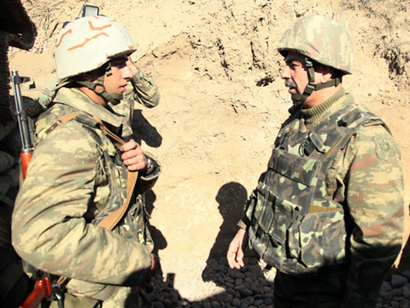 Zakir Həsənov cəbhə xəttində