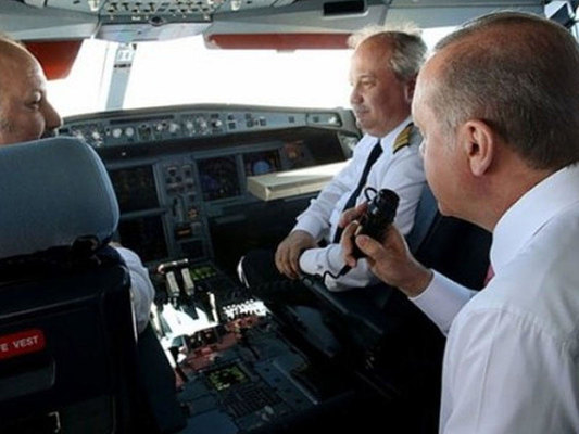 Ərdoğanın pilotları onun həyatını belə qurtarıb