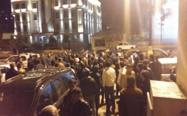 Bakıda polis dindarların aksiyasını dağıtdı