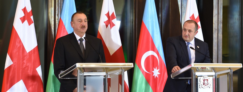 İlham Əliyev: `Bir-birimizə dəstək, arxa oluruq`