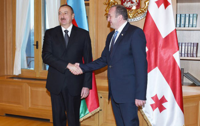 Prezidentlərin təkbətək görüşü