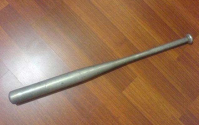 Gömrükdən soyuq silah keçirmək istədilər