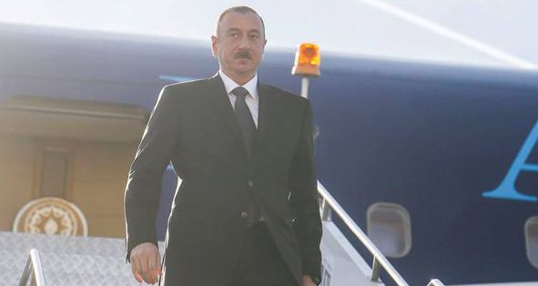 İlham Əliyevin Gürcüstana səfəri başladı