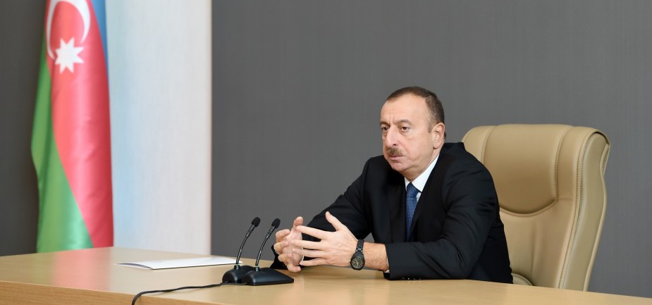 “Buna rüşvət demək olmaz, əsl reketlikdir”