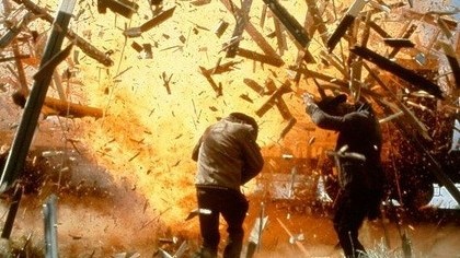 Bakıda 3 otaqlı evdə partlayış baş verdi