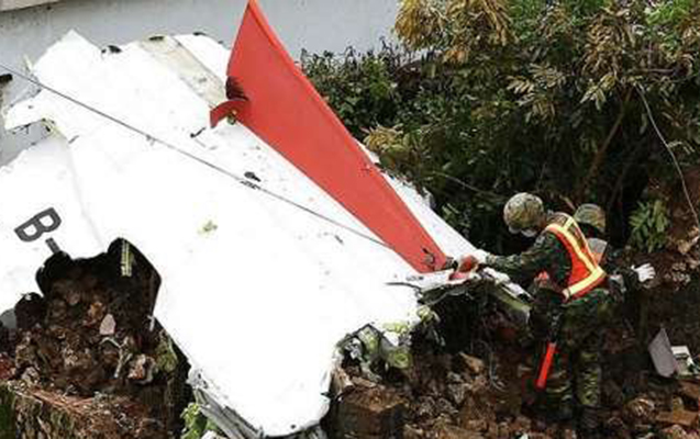 Rus təyyarəsinin qalığından uşaq meyiti tapıldı