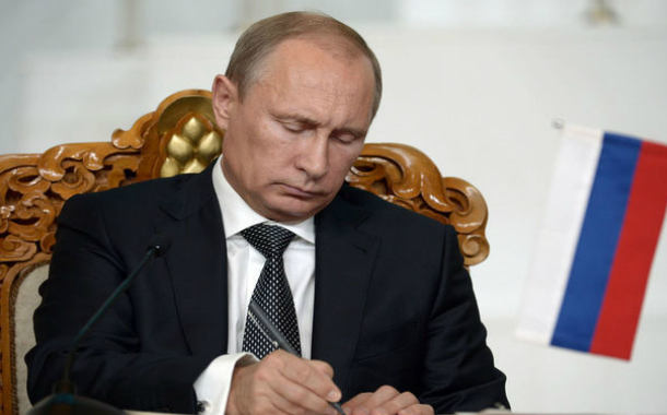 Putin Azərbaycan ilə müqaviləni təsdiqlədi