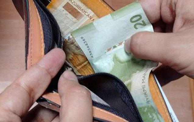 Manatın ikinci devalvasiyası gözlənilirmi?