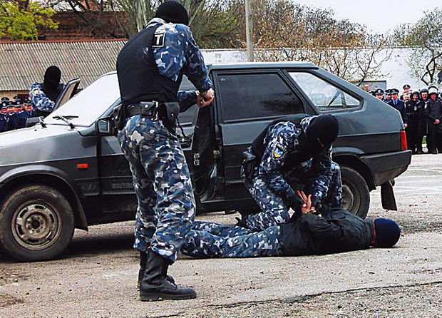 Ukraynada azərbaycanlı birlikdə içki içdiyi adamı öldürdükdən sonra qaçdı