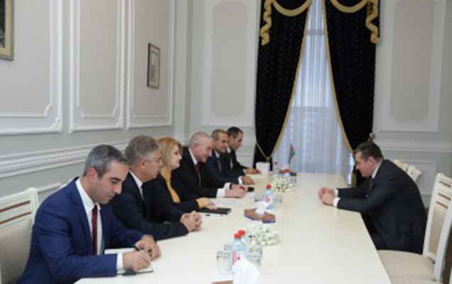 MSK sədri Leonid Slutskiylə görüşdü