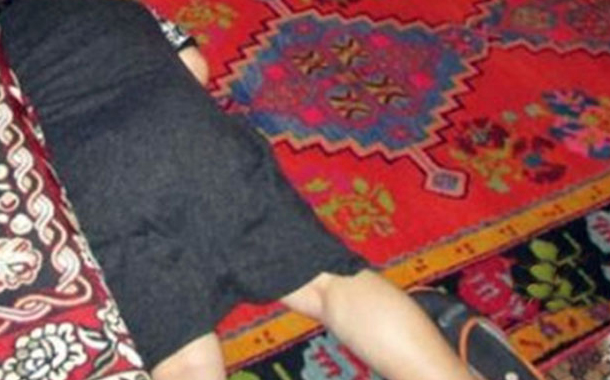 Müəllimə seçki qutusu aparılan evdə öldürülübmüş