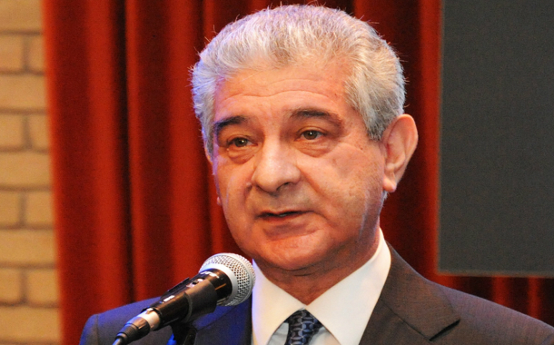 Əli Əhmədov seçki pozuntusundan danışdı