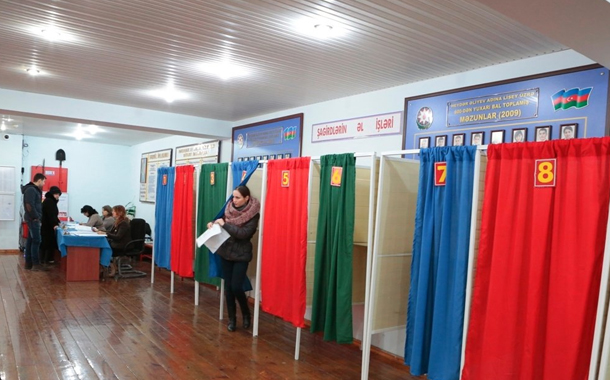 Müxalifət nümayəndələri seçkilərin gedişindən danışdılar