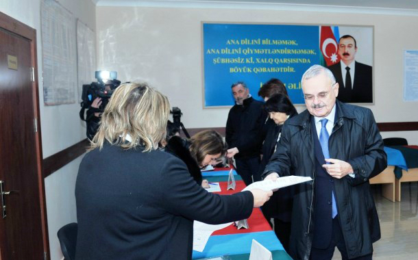 Baş nazir də səs verdi