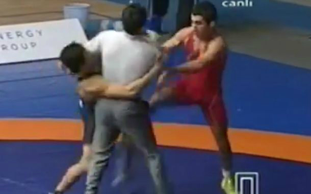 Azərbaycanlı güləşçilər finalda əlbəyaxa davaya çıxdılar