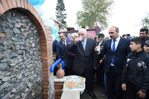 Azərbaycanda daha iki kəndə içməli su verildi